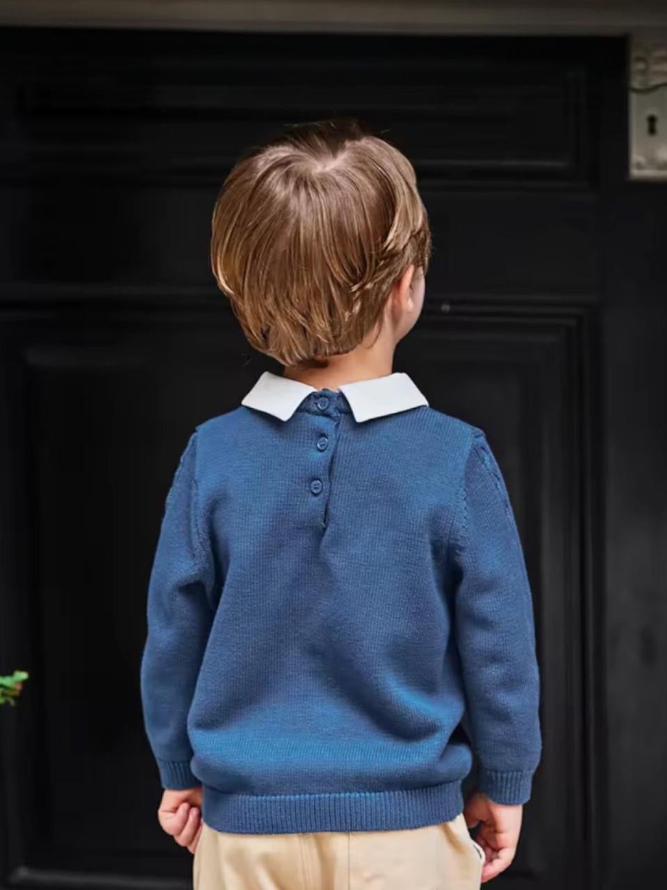 AW26 – Star Collar Sweater