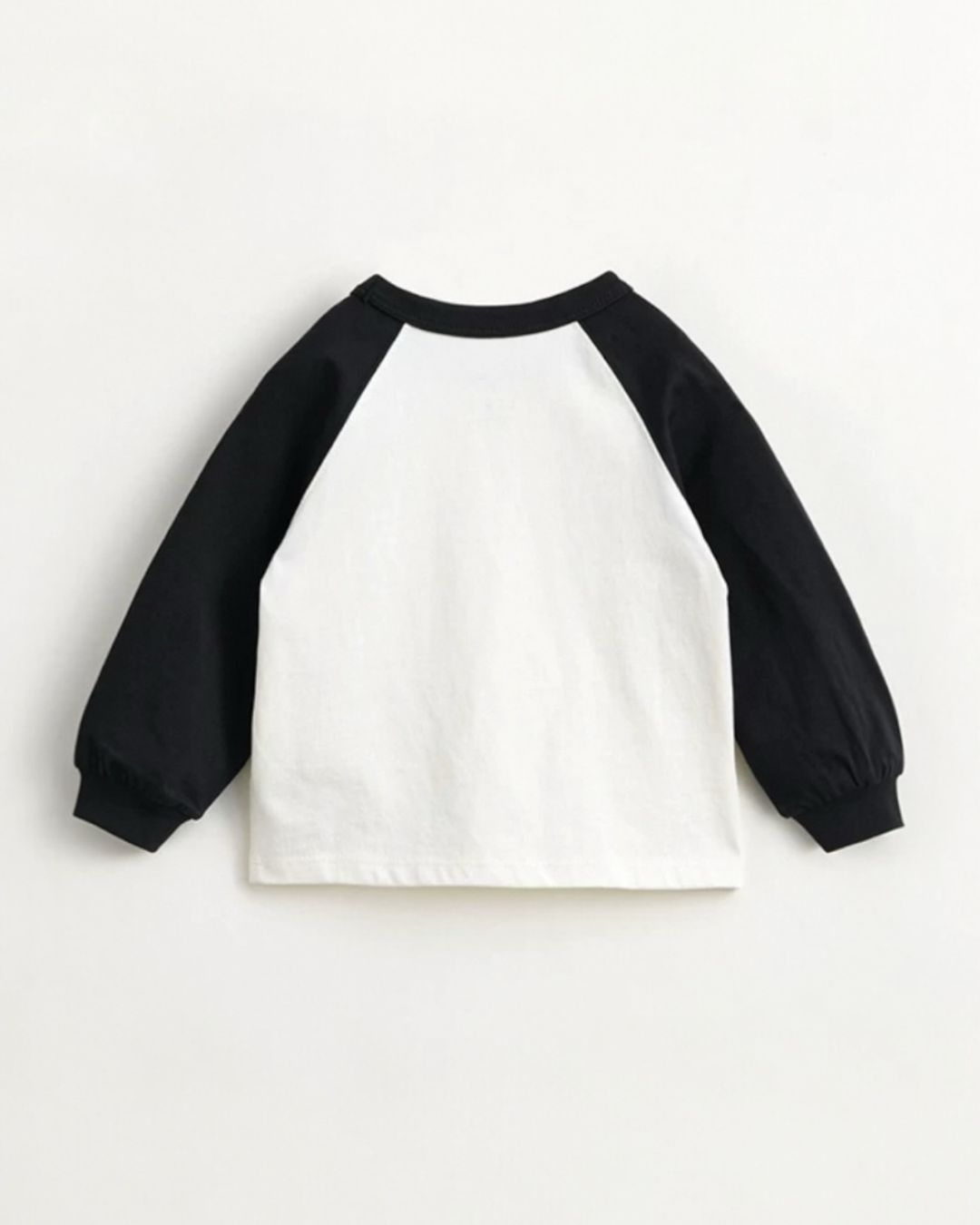 SSMOMASW- Monochrome Magic Sweatshirt