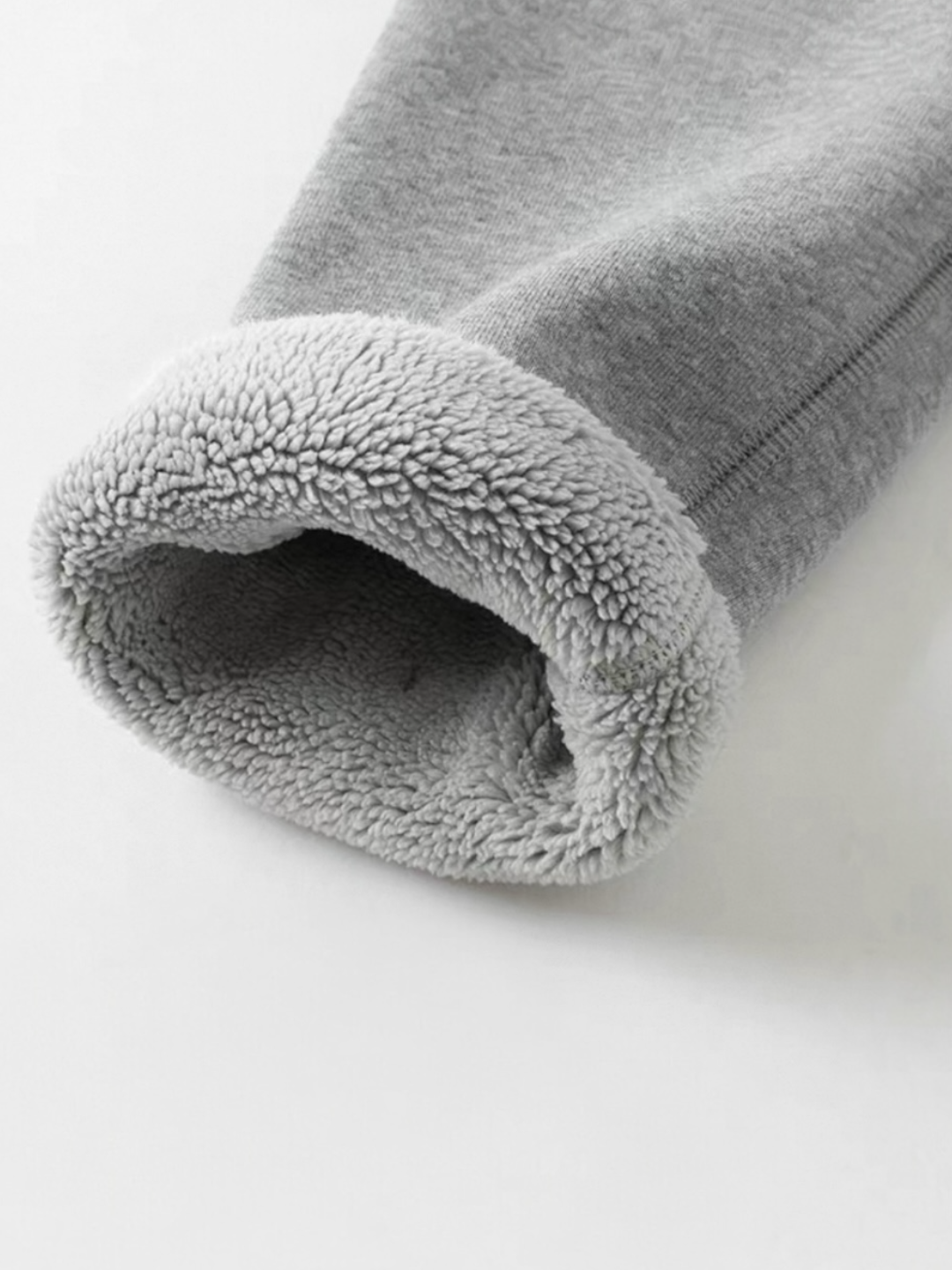 AW26 – Bow Fleece Leggings