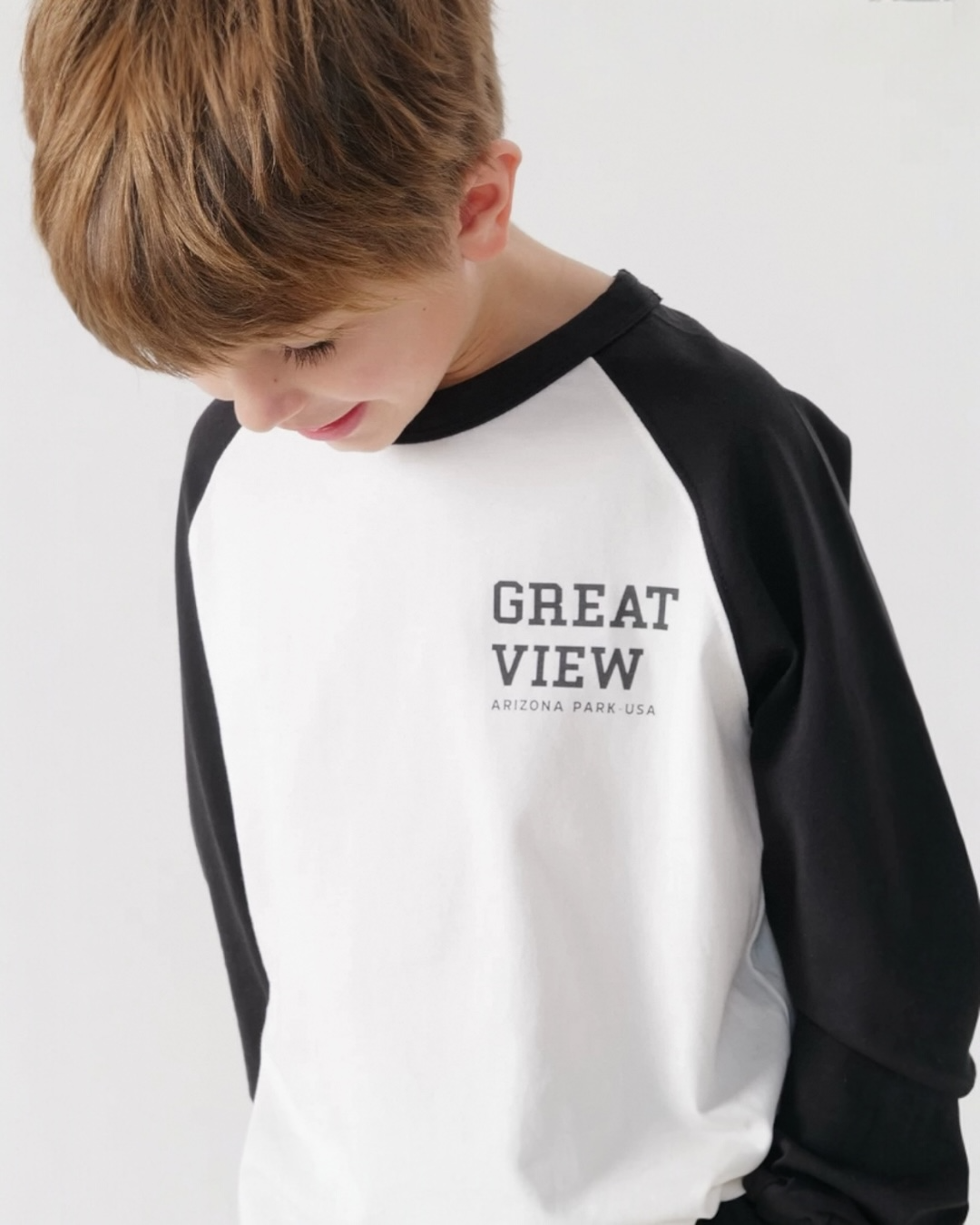 SSMOMASW- Monochrome Magic Sweatshirt