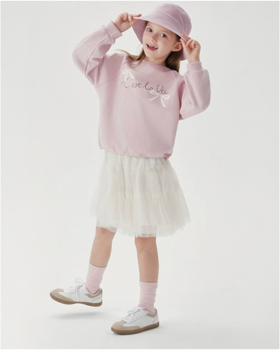 SSPACHSW- Parisian Chic Sweatshirt