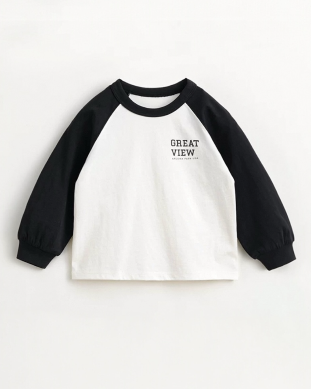 SSMOMASW- Monochrome Magic Sweatshirt