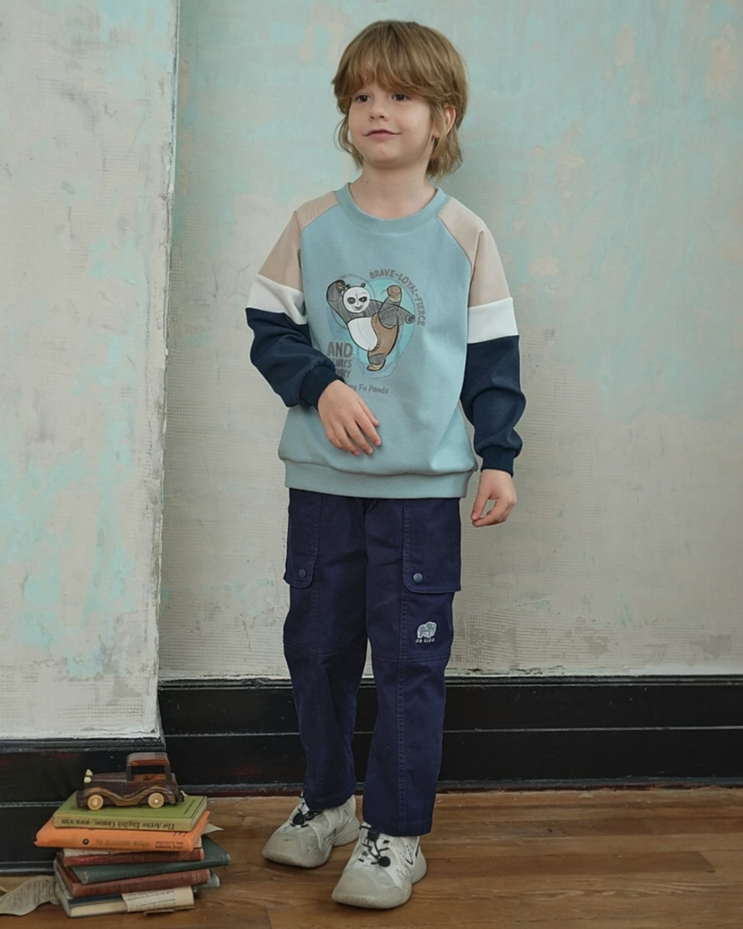 SSPAPOSW- Panda Power Sweatshirt