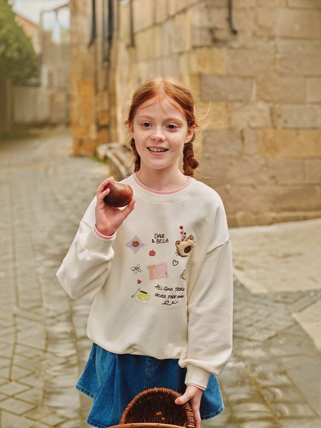 FW26 - Kitty Sweatshirt