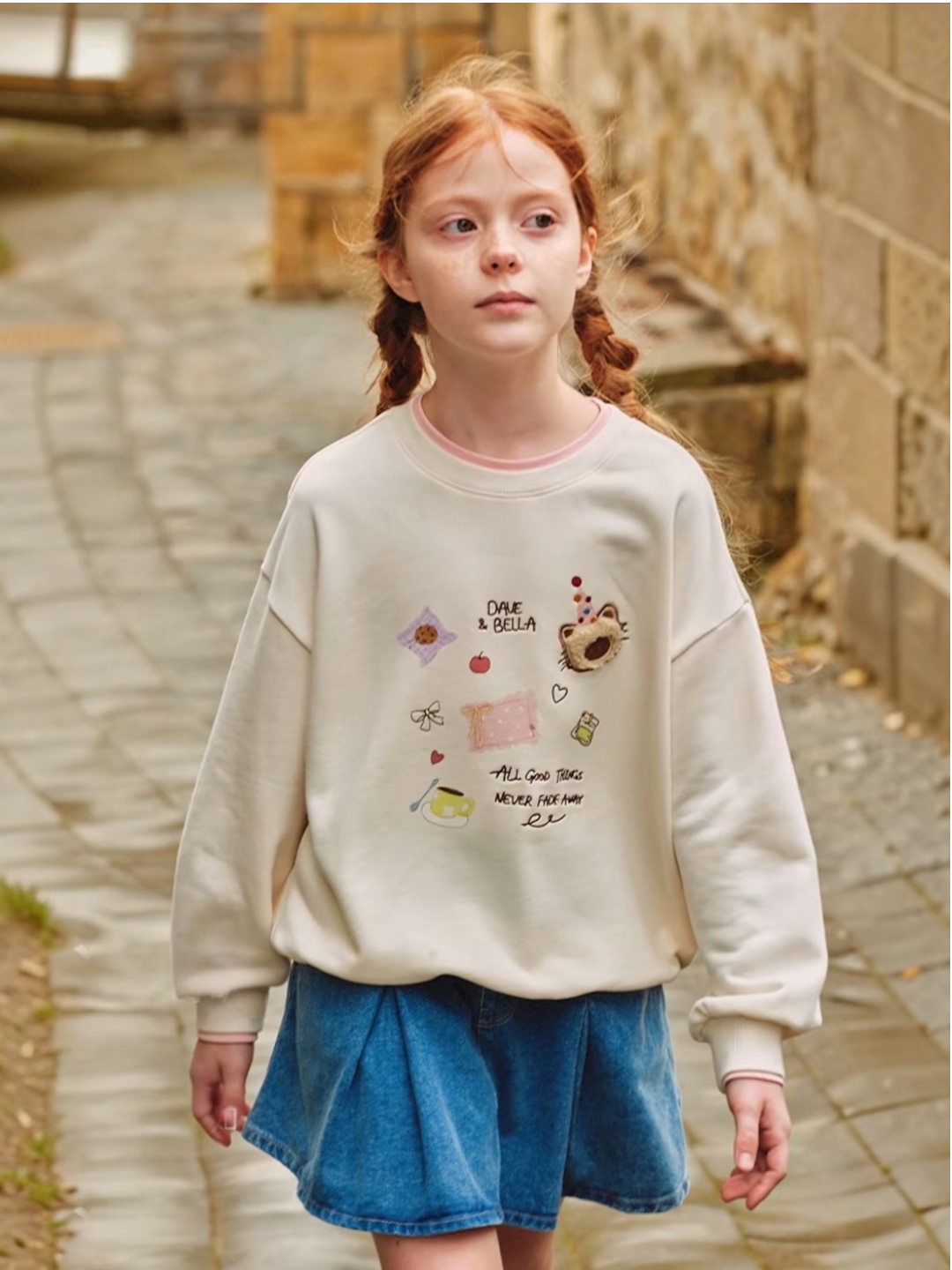 FW26 - Kitty Sweatshirt