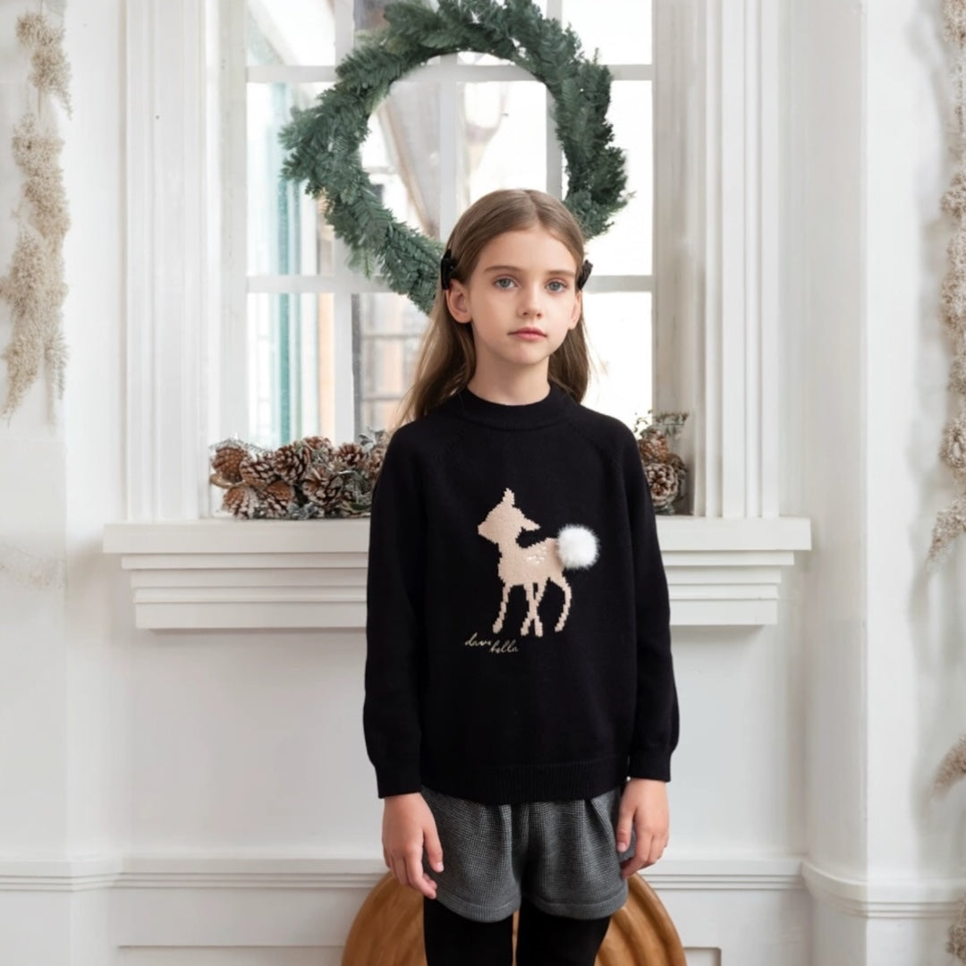 AWDECHKS- Deer Charm Sweater