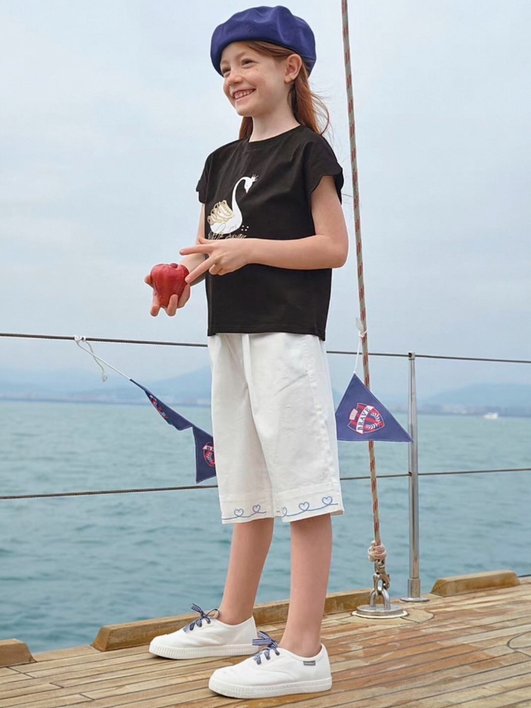 SS26 - Swan Tee